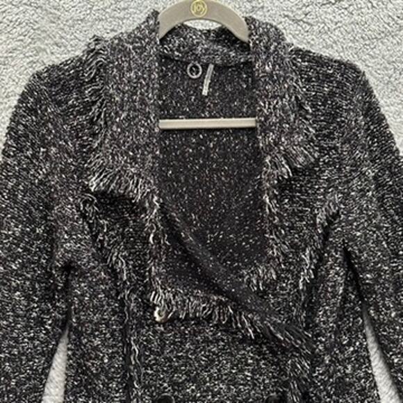 One Girl Who Medium Jacket Snaps Stretchy Long Sleeves Black White Fringe - Picture 9 of 12